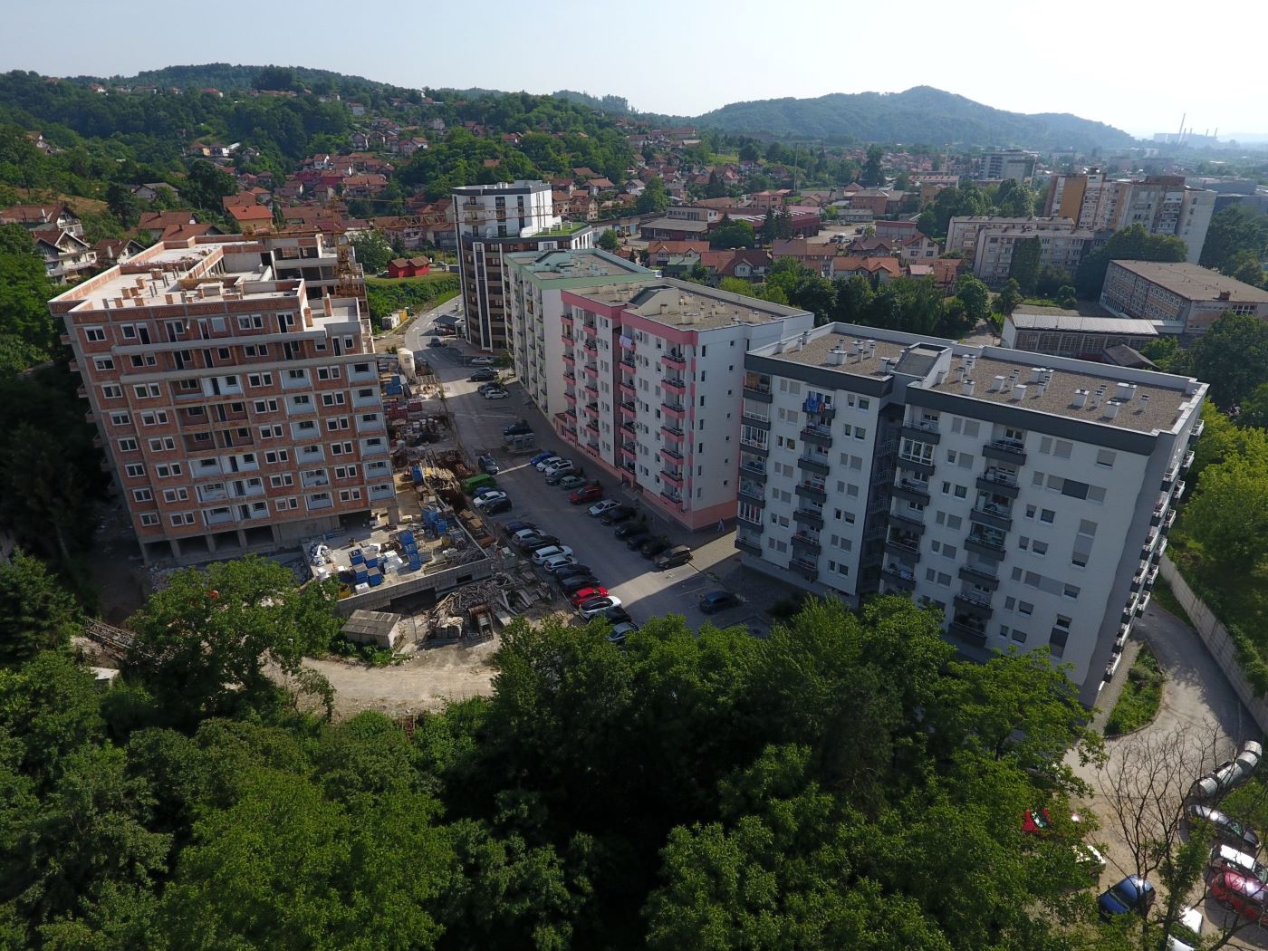 Kupci stanova u tuzlanskom naselju Oaza organizuju mirne proteste: Ne želimo postati novi 15. maj