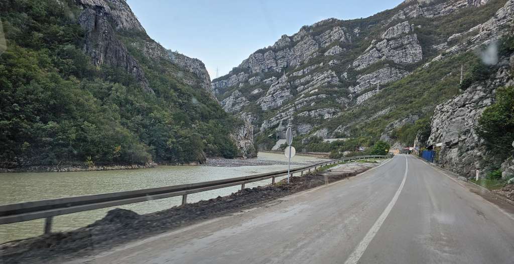 U 15 sati pušten saobraćaj na magistralnoj cesti M 17 Jablanica – Potoci