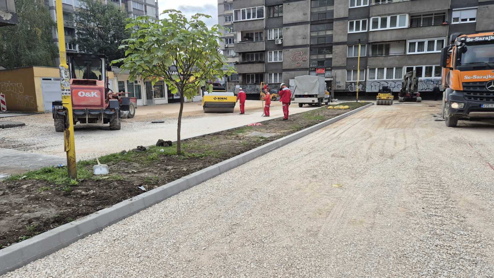 Parking prostor između ulica Maršala Tita i Aleje Alije Izetbegovića uskoro u novom ruhu