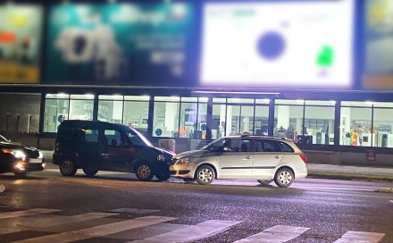 Saobraćajna nesreća u zapadnom dijelu grada, pričinjena materijalna šteta