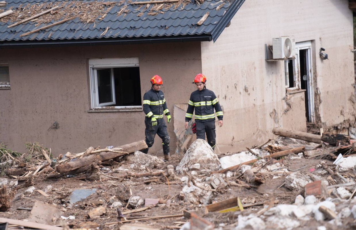 Filozofski fakultet Univerziteta u Tuzli pokreće humanitarnu akciju za pomoć žrtvama poplava